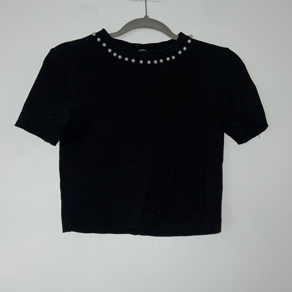 Knit black t shirt with pearls - Picture 1 of 2